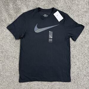 Nike Men's Gold Blue Graphic Nike Check Black T-Shirt FJ2464-010 Men’s Size M